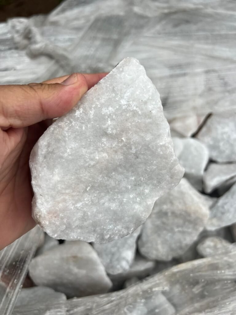MEXICAN WHITE CRUSHED MARBLE