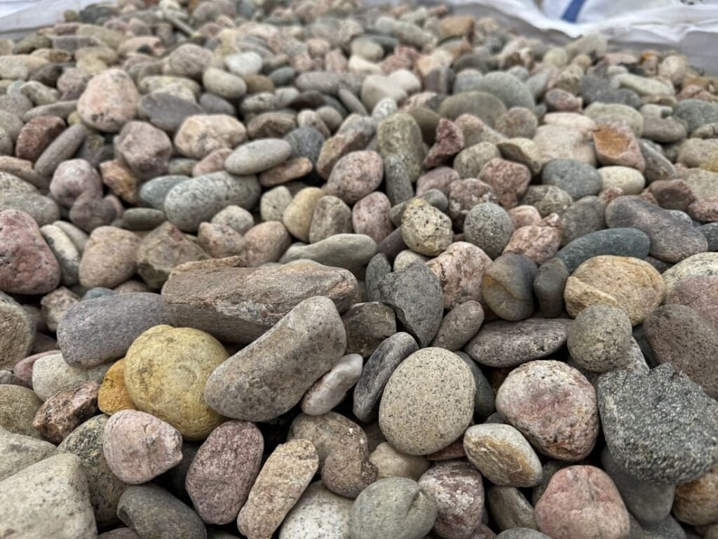 RAINBOW COBBLE